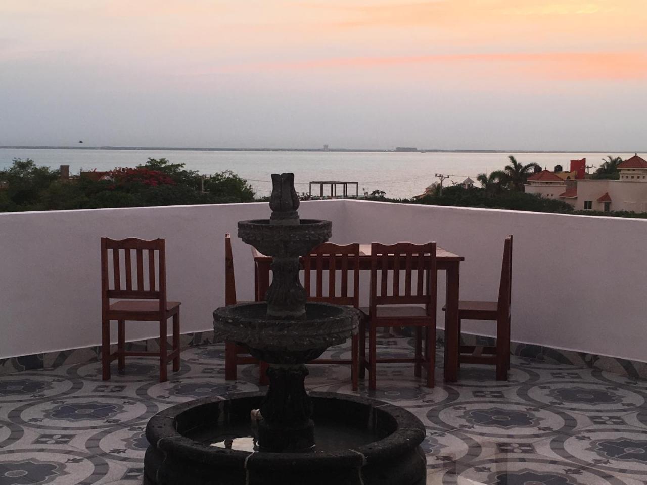 Casa Paloma Blanca Hostel Isla Mujeres Exteriör bild